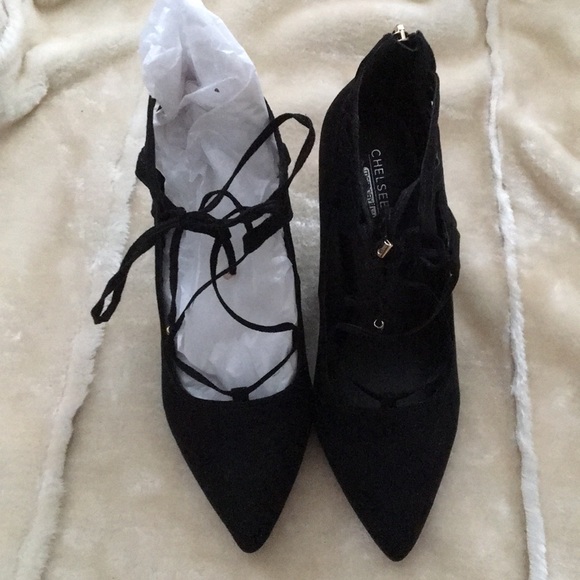 Black Ballerina Heels - Picture 1 of 3